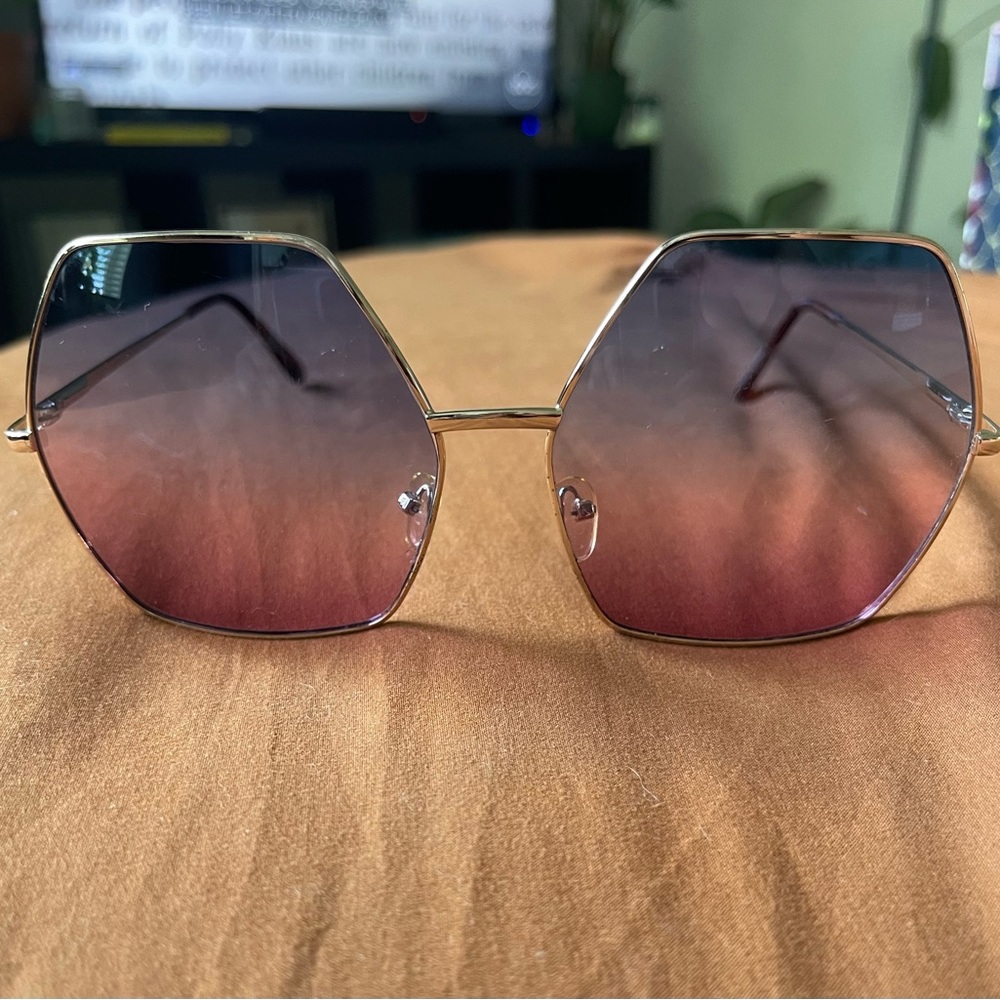 Oversized Hexagon Sun Glasses